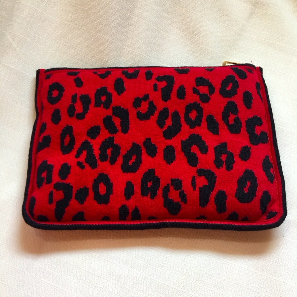 Chico’s Red Leopard‎ Zippered Sweater Bag